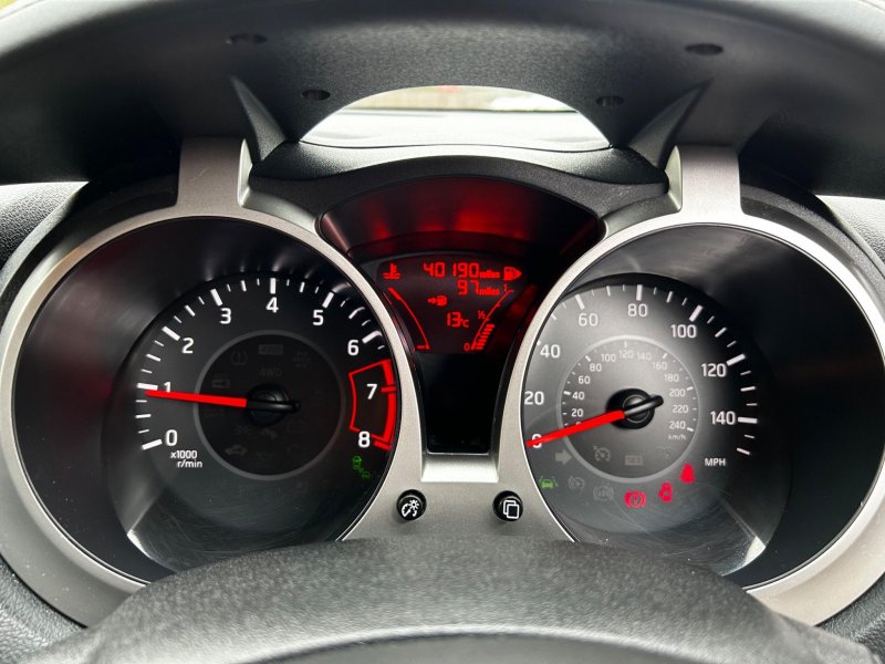 NISSAN JUKE