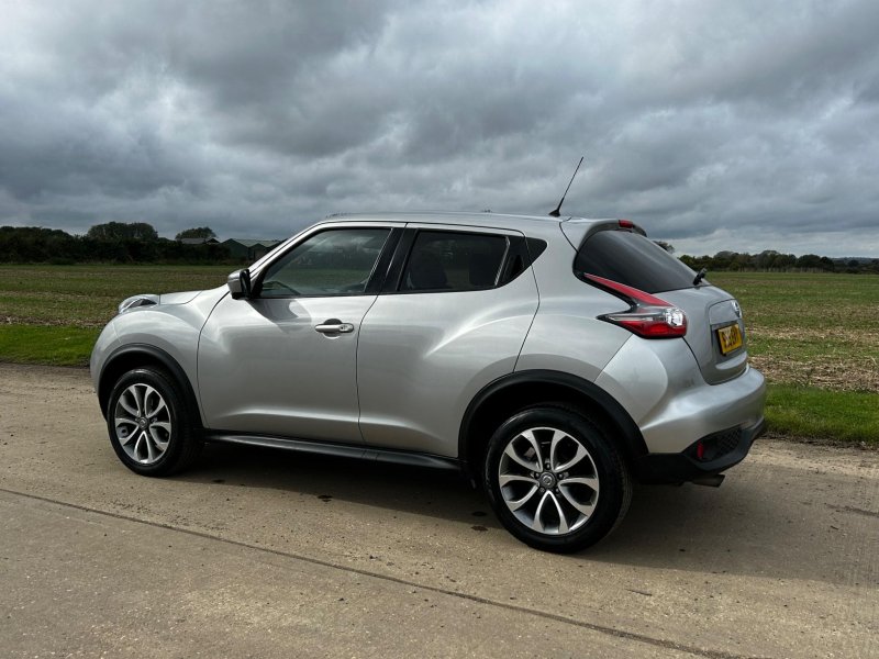 NISSAN JUKE
