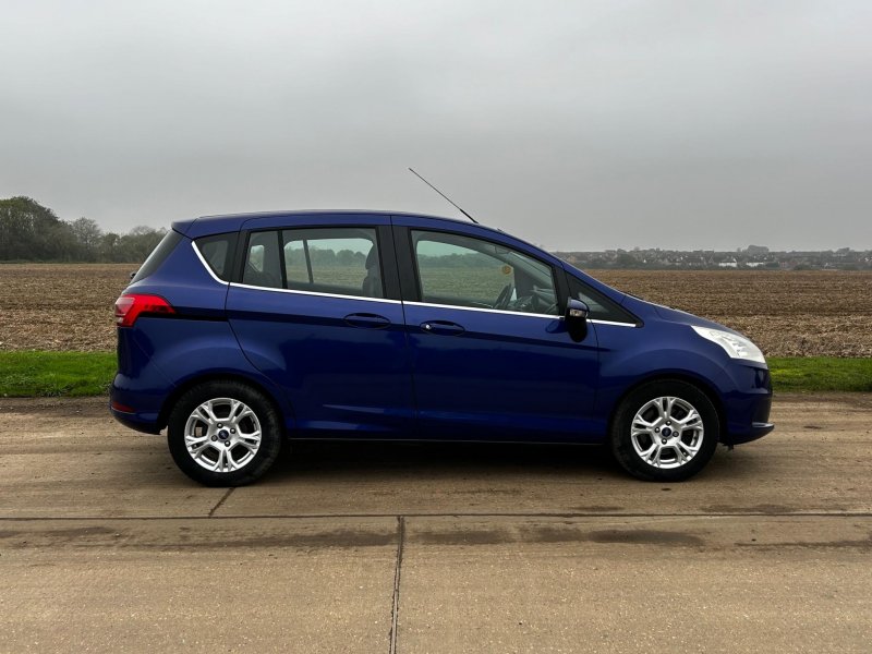 FORD B-MAX