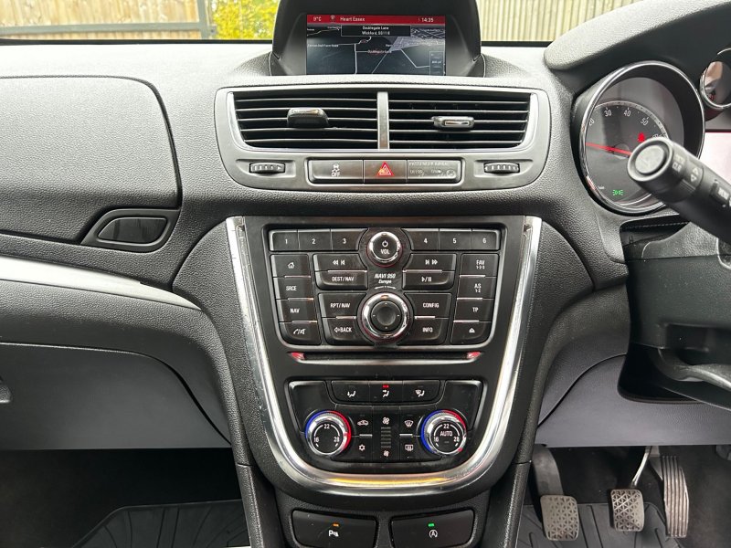 VAUXHALL MOKKA