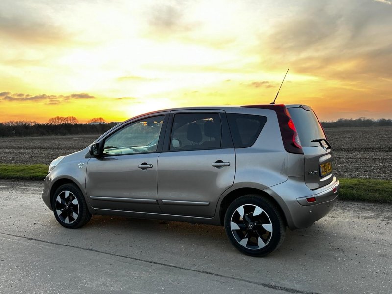 NISSAN NOTE
