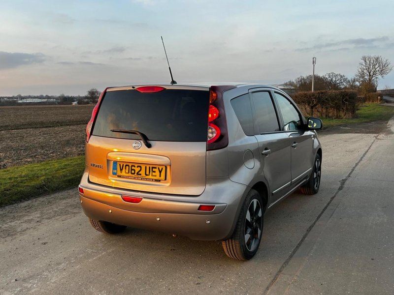 NISSAN NOTE
