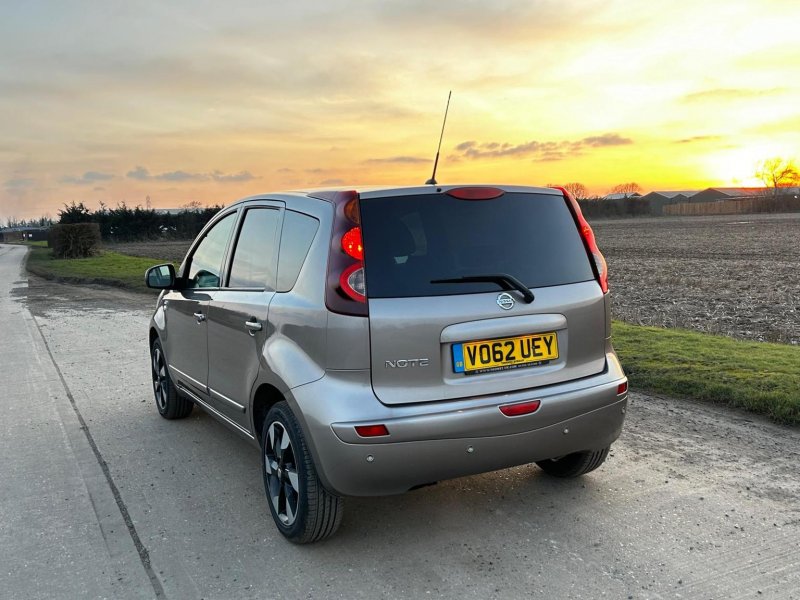 NISSAN NOTE