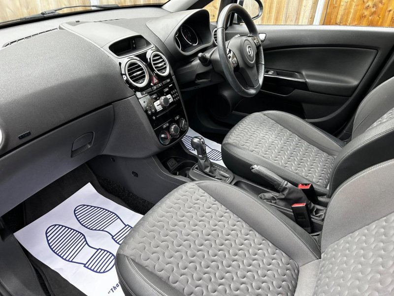 VAUXHALL CORSA