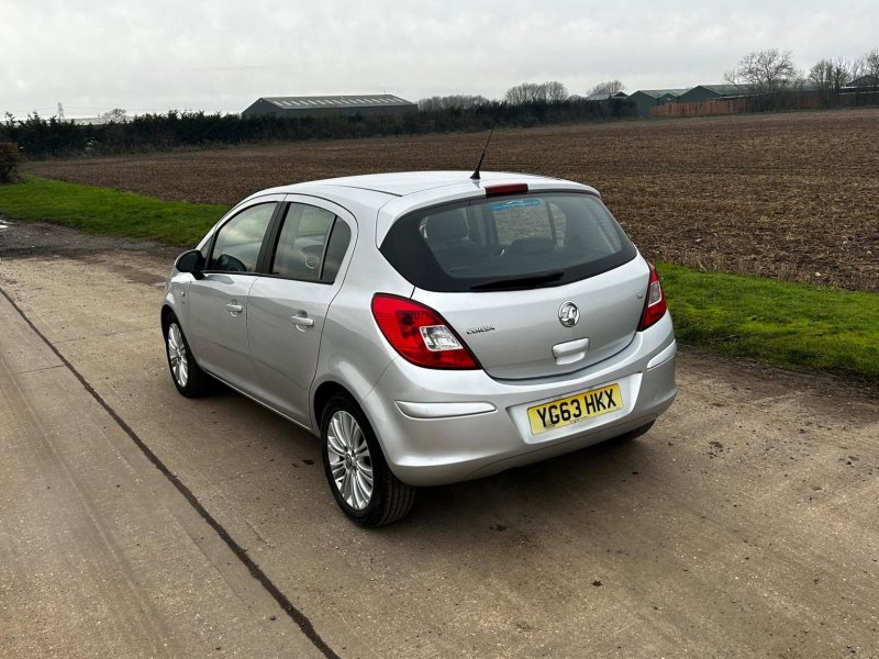 VAUXHALL CORSA