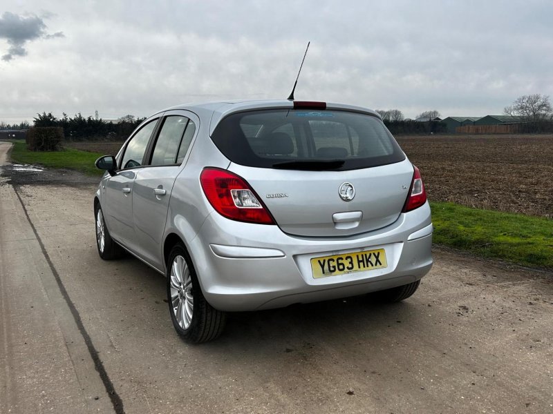VAUXHALL CORSA