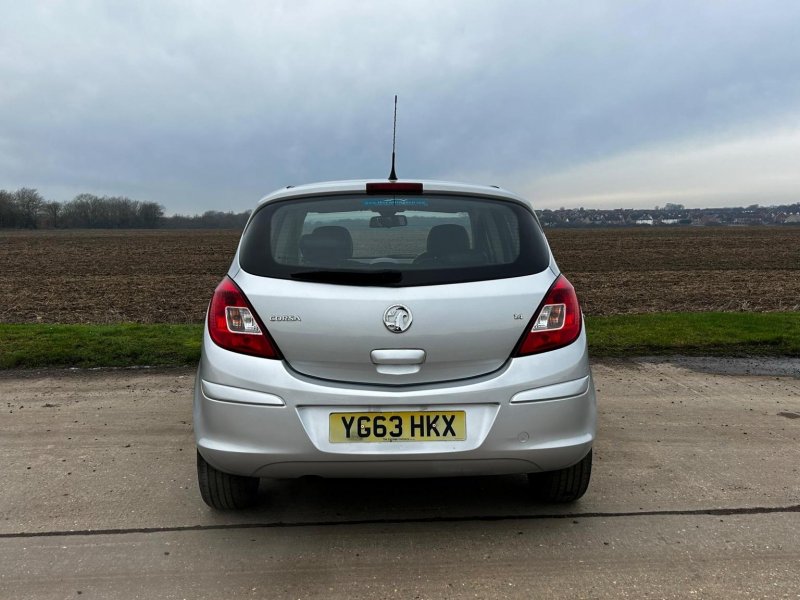 VAUXHALL CORSA