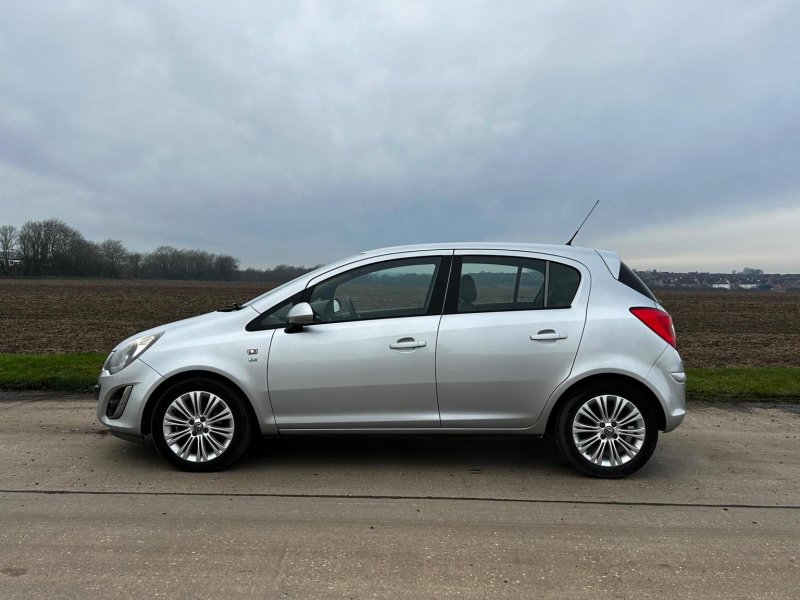 VAUXHALL CORSA