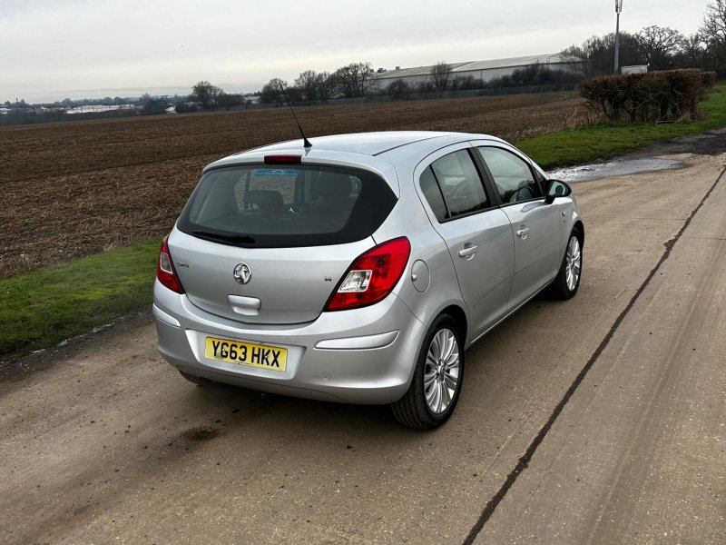 VAUXHALL CORSA