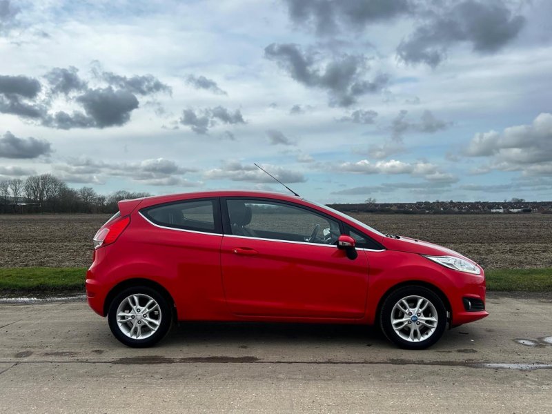 FORD FIESTA