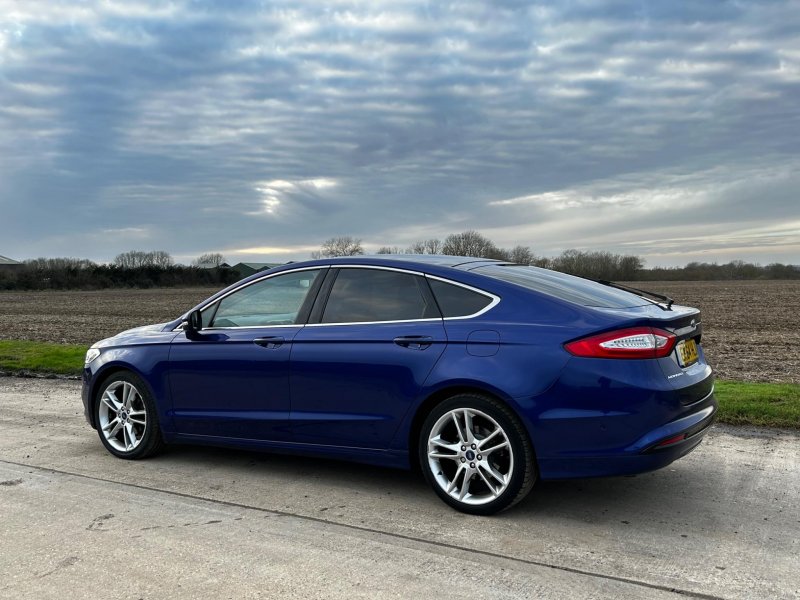 FORD MONDEO