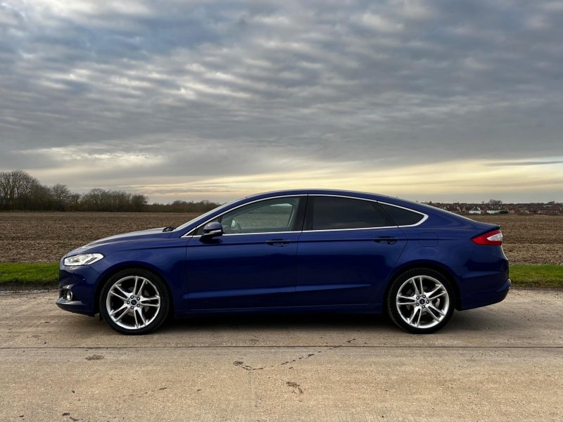FORD MONDEO