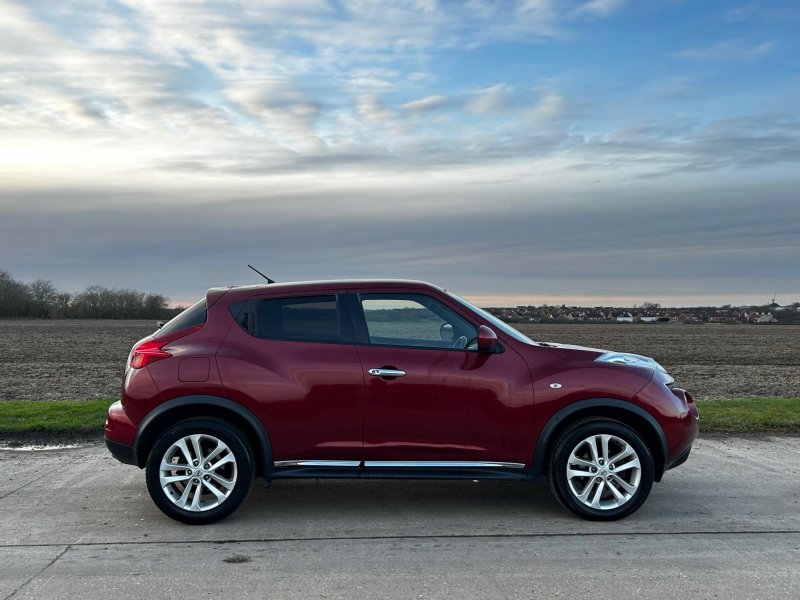 NISSAN JUKE