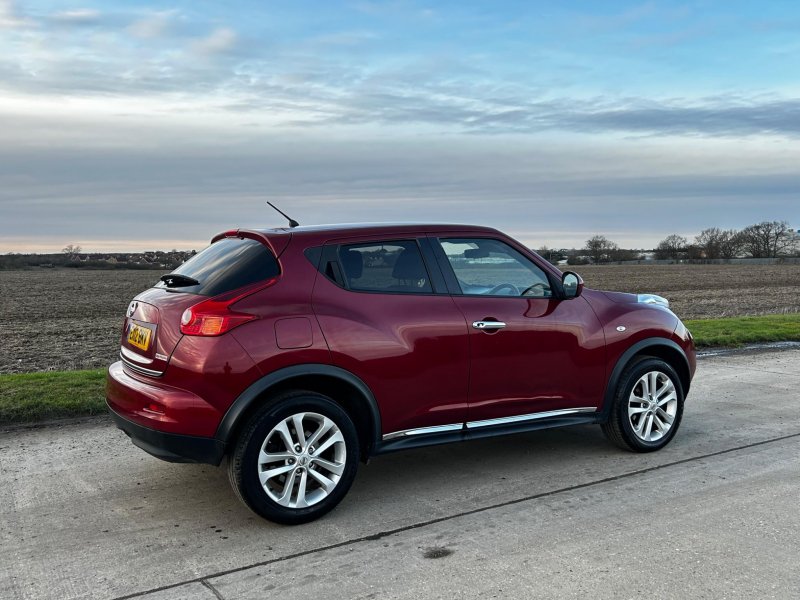 NISSAN JUKE