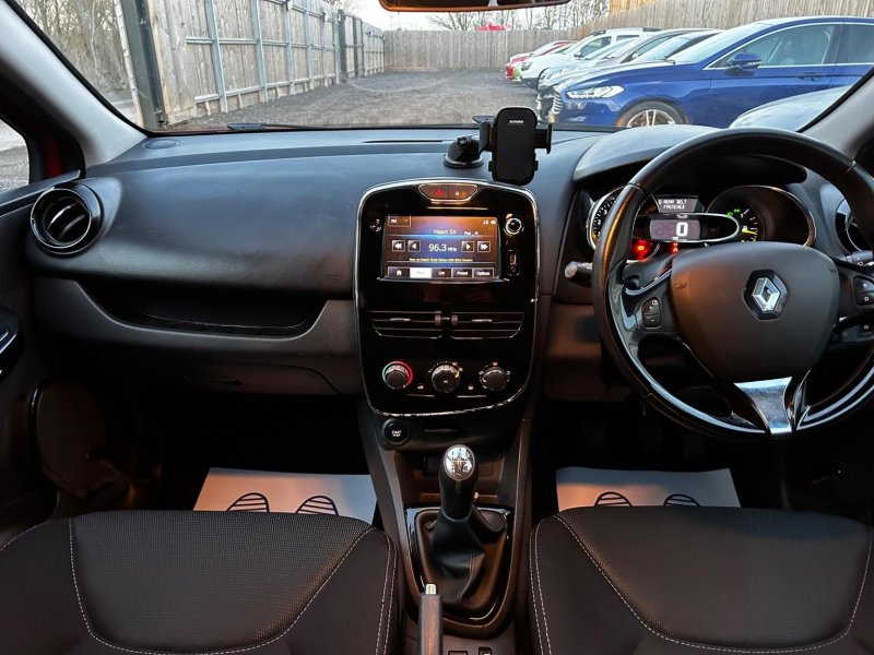 RENAULT CLIO