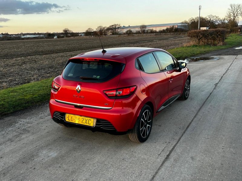 RENAULT CLIO