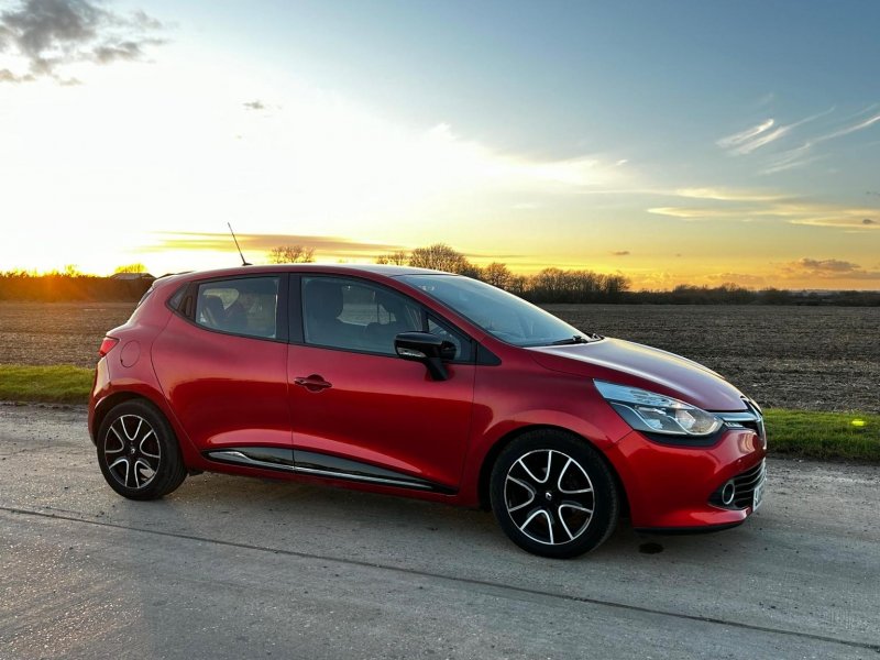 RENAULT CLIO