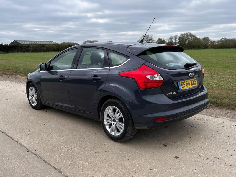 FORD FOCUS