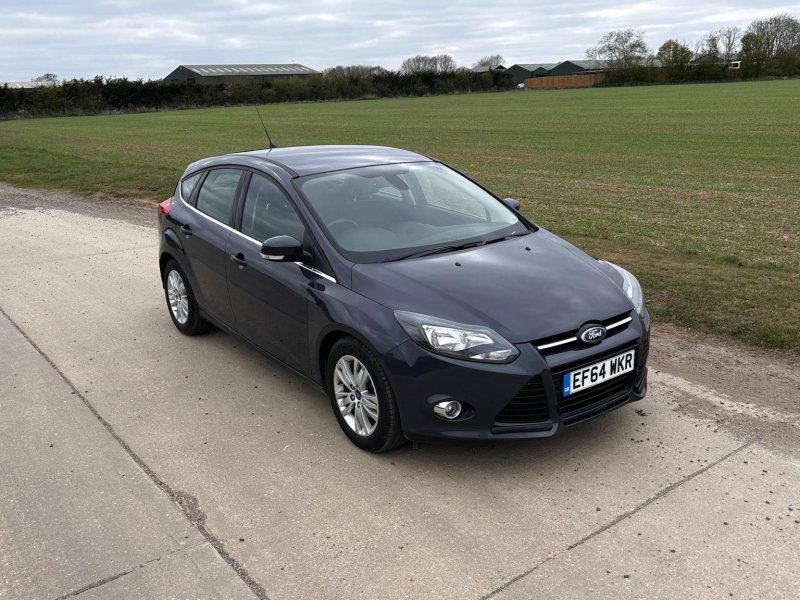 FORD FOCUS
