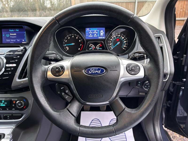FORD FOCUS