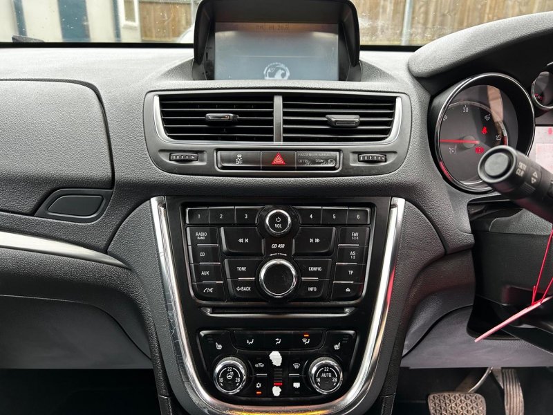 VAUXHALL MOKKA