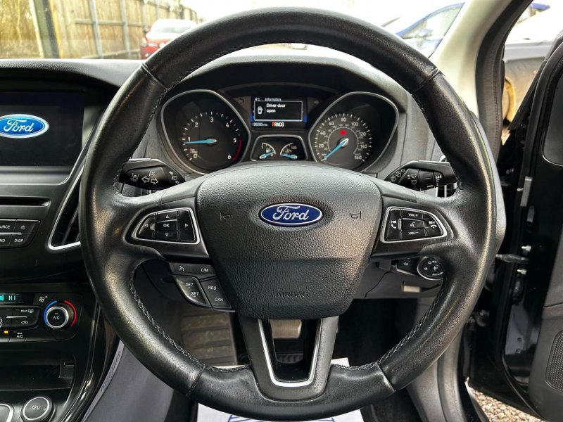 FORD FOCUS