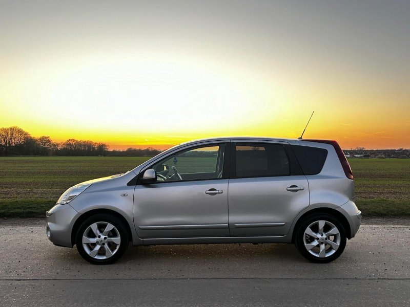 NISSAN NOTE