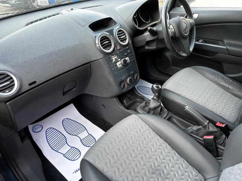 VAUXHALL CORSA