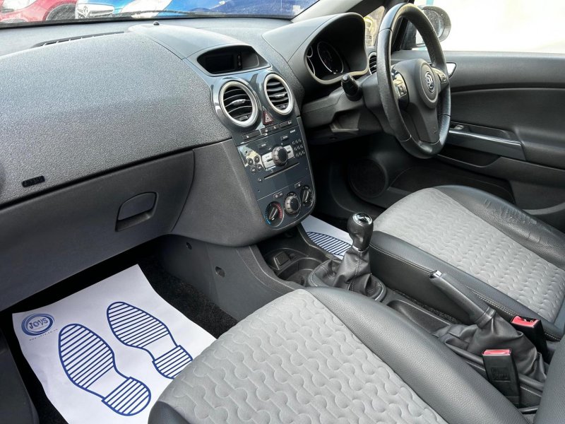 VAUXHALL CORSA