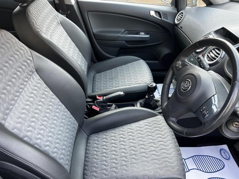 VAUXHALL CORSA