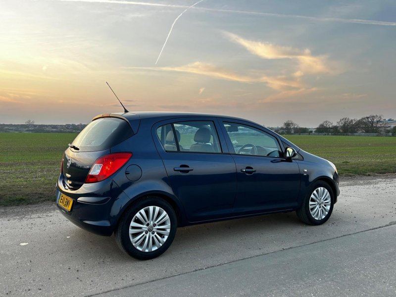 VAUXHALL CORSA