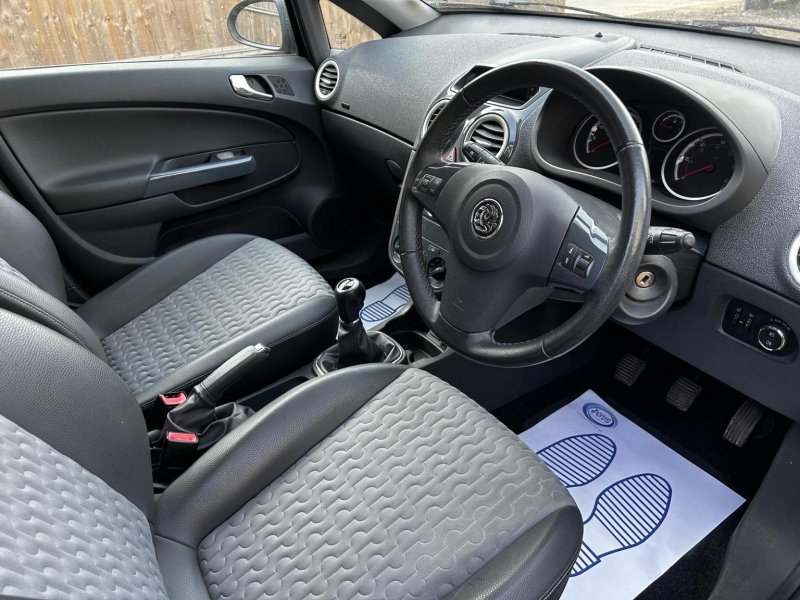 VAUXHALL CORSA