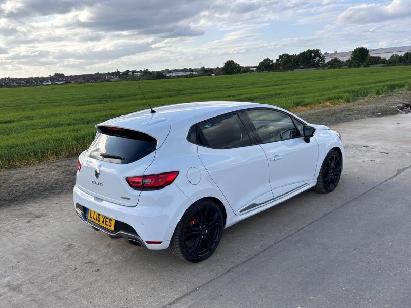 RENAULT CLIO