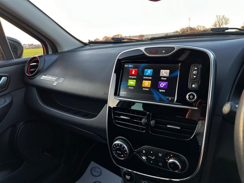 RENAULT CLIO
