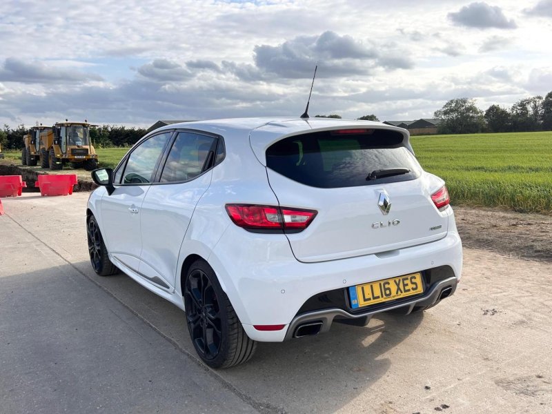 RENAULT CLIO