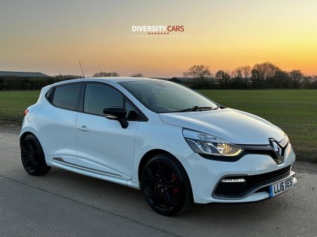 RENAULT CLIO 1.6 TCe Renaultsport Nav Lux Auto Euro 6 5dr