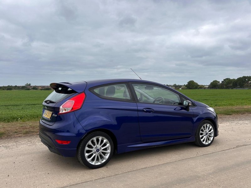 FORD FIESTA