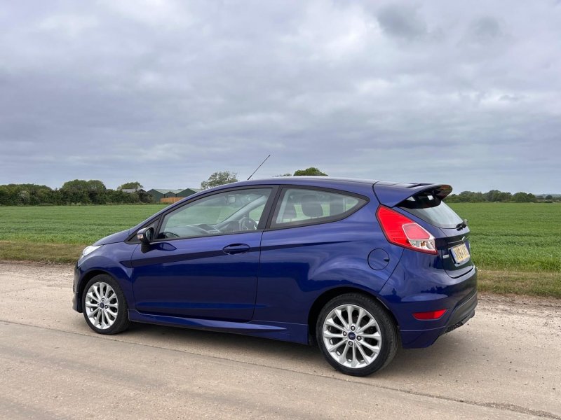 FORD FIESTA
