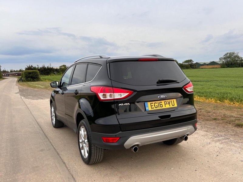 FORD KUGA