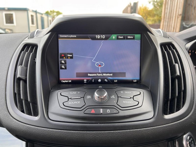 FORD KUGA