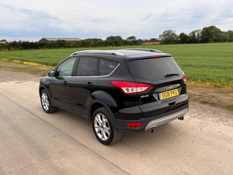 FORD KUGA
