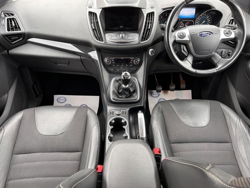 FORD KUGA