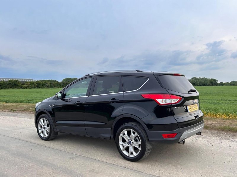 FORD KUGA