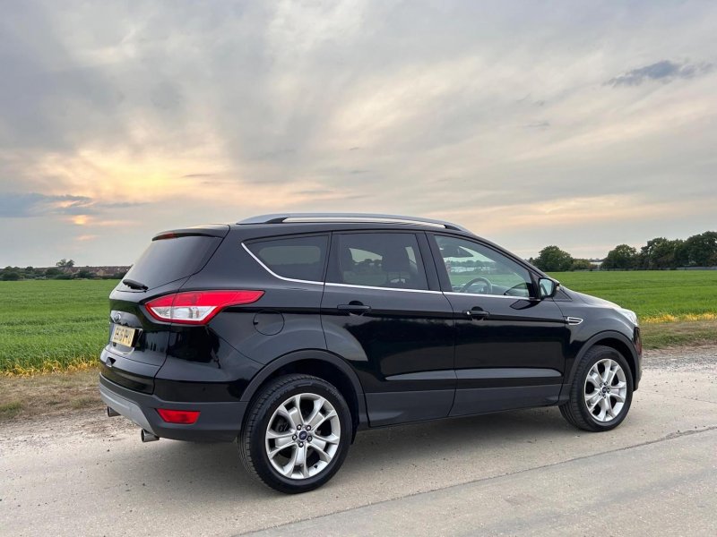FORD KUGA