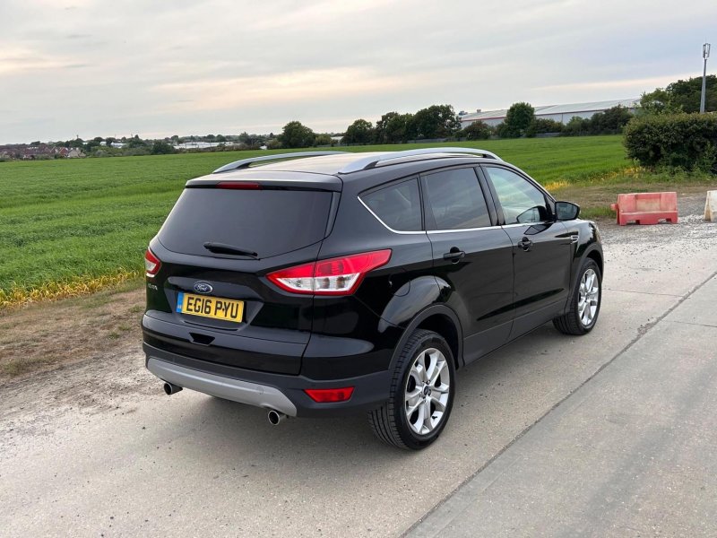 FORD KUGA