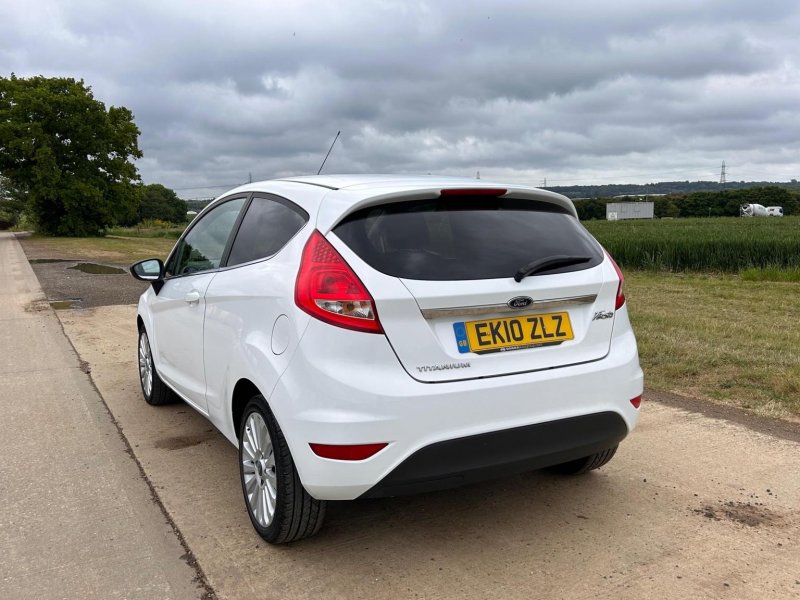 FORD FIESTA