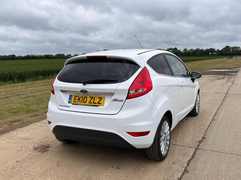 FORD FIESTA