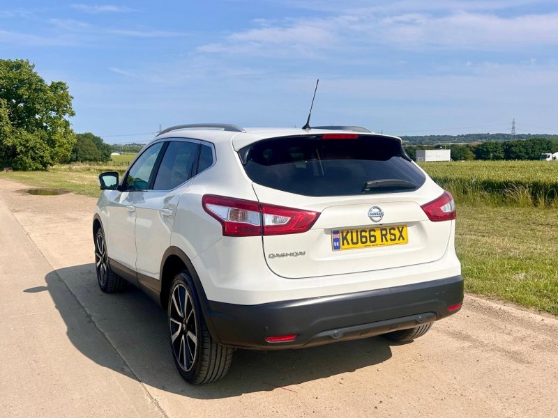 NISSAN QASHQAI