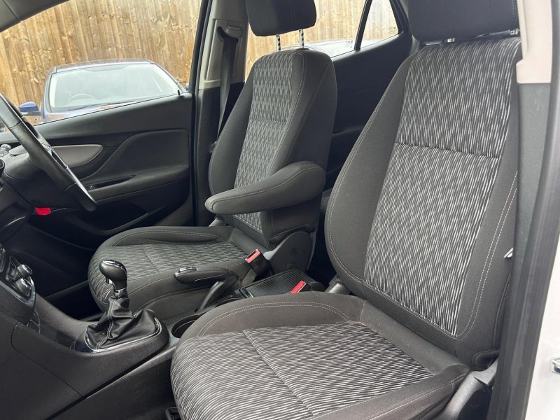 VAUXHALL MOKKA