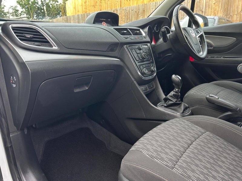 VAUXHALL MOKKA